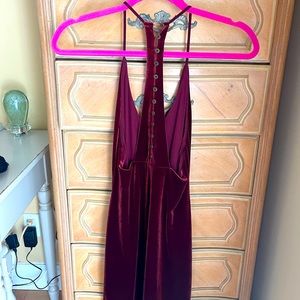 Velvet maroon dress. Size medium. Short! Open back